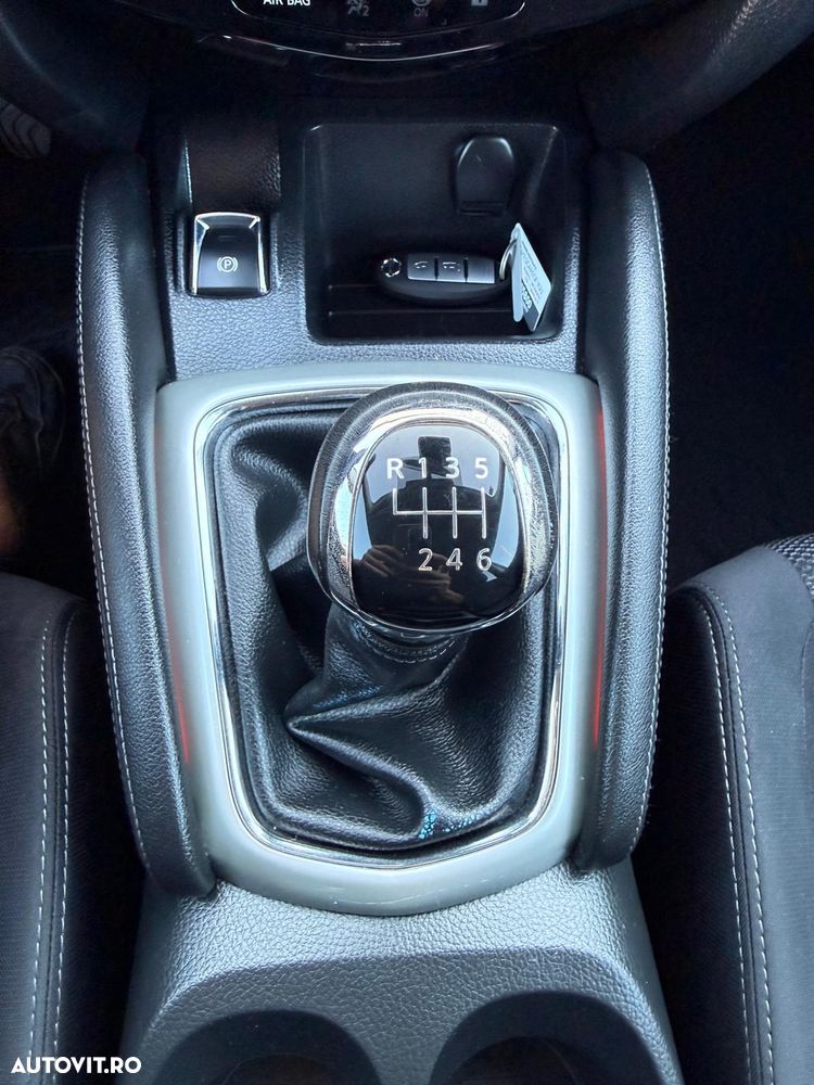 Nissan Qashqai 1.5 DCI N-Connecta - 31