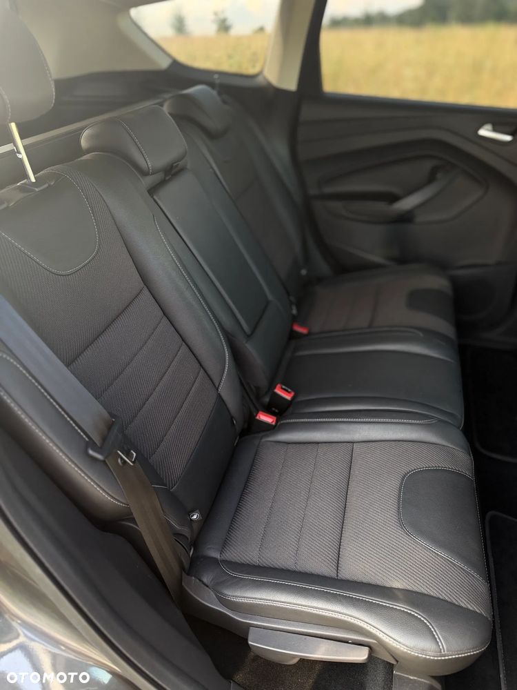 Ford Kuga 1.5 EcoBoost 2x4 Titanium - 33
