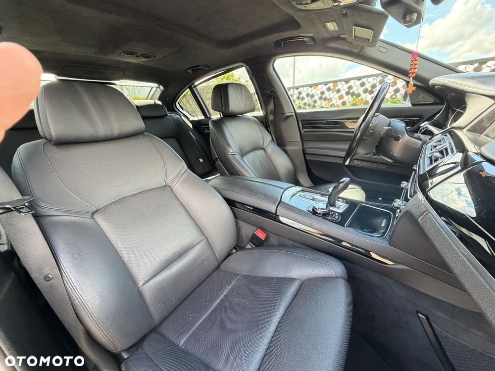 BMW Seria 7 740d xDrive Edition Exclusive - 24
