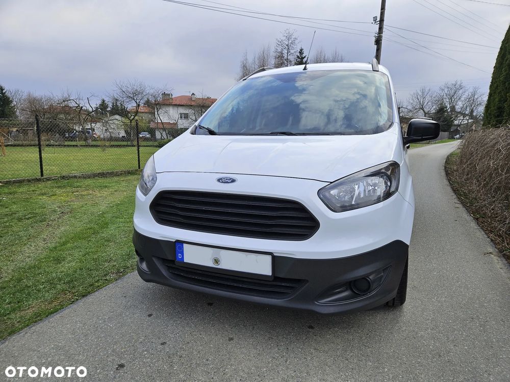 Ford Transit Courier - 1