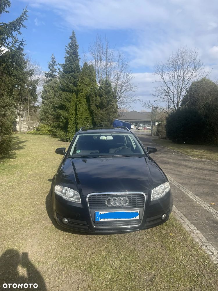 Audi A4 Avant - 1