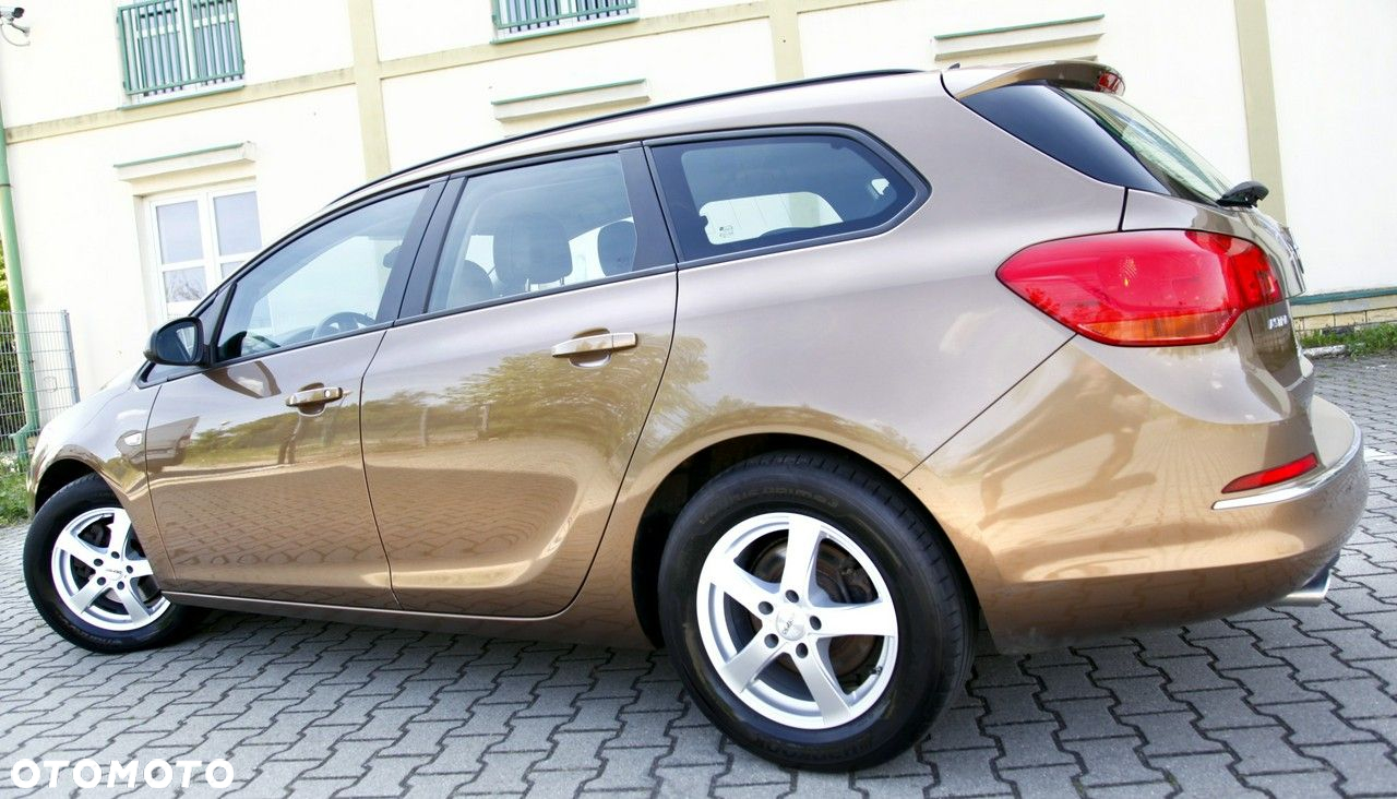 Opel Astra IV 2.0 CDTI Cosmo - 21