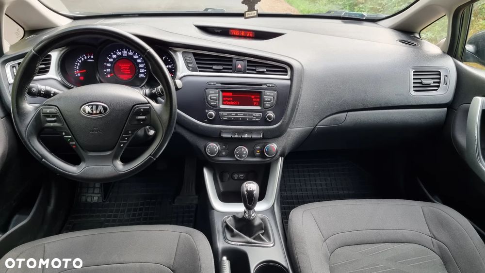 Kia Ceed Cee'd 1.4 L - 22
