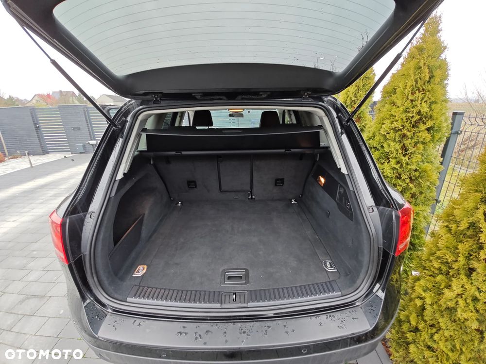 Volkswagen Touareg 3.0 V6 TDI BMT - 11