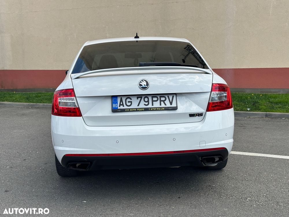 Skoda Octavia 2.0 TDI DSG RS - 6