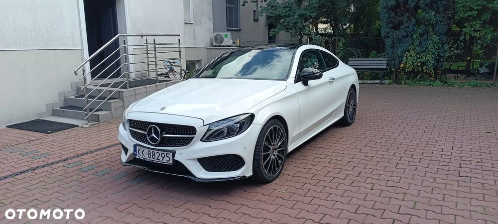 Mercedes-Benz Klasa C 300 9G-TRONIC - 2