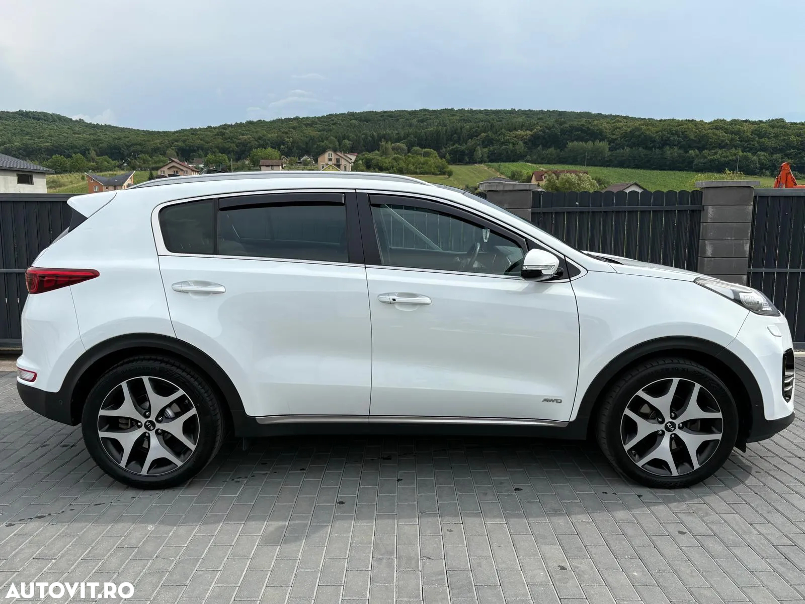 Kia Sportage 2,0 CRDI AWD Aut. GT Line - 10
