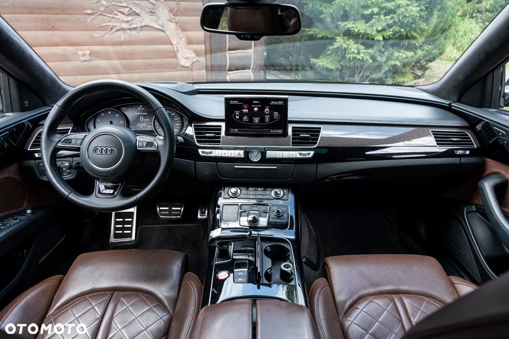 Audi S8 Plus 4.0 TFSI Quattro - 31