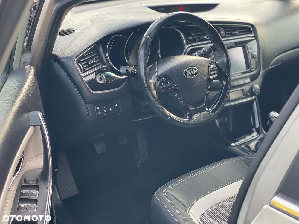 Kia Ceed - 17