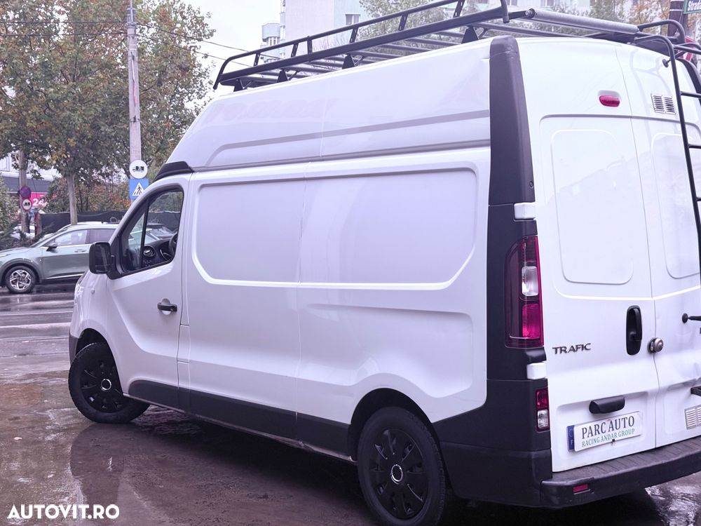 Renault Trafic - 8