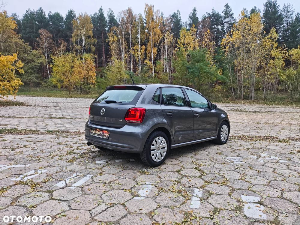 Volkswagen Polo 1.4 FSI Highline - 17
