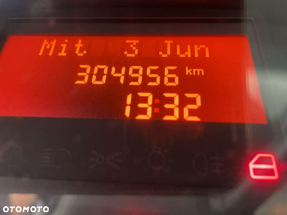 Iveco 70C15 Wywrotka 3-strony Kontener Śmieciarka 6-osób 2013 - 21