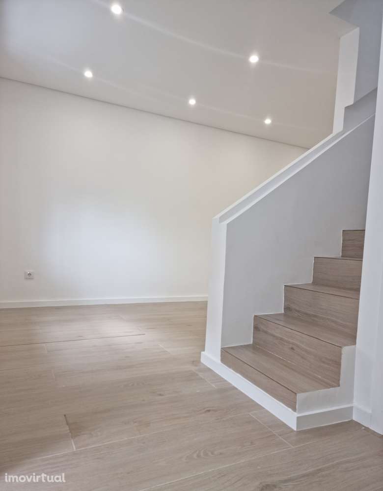 Casa T2 C/ Terraço - Grande imagem: 2/7