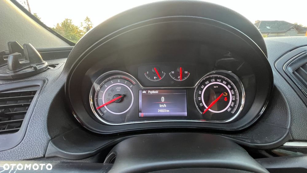 Opel Insignia 1.4 T Cosmo S&S - 13