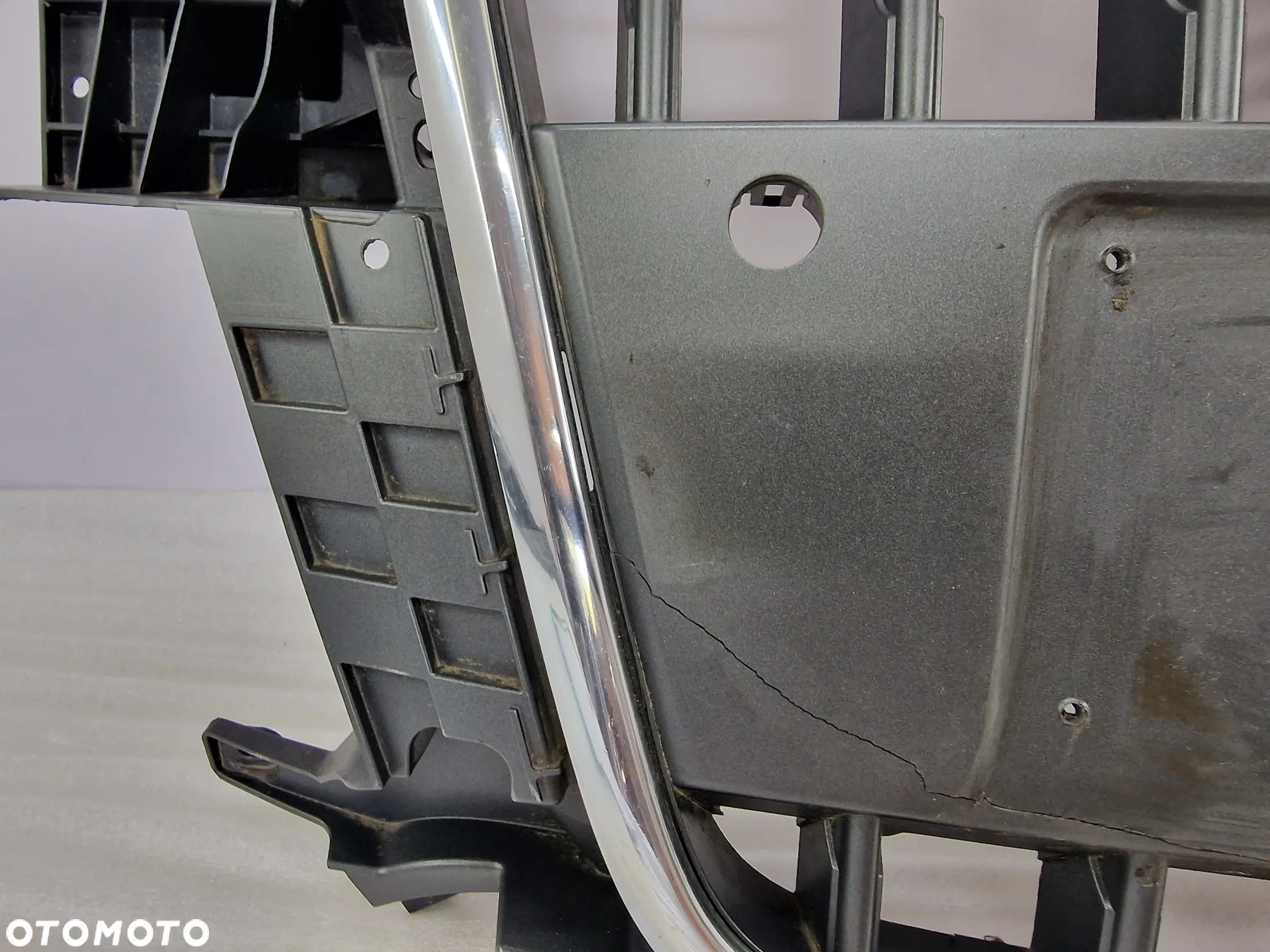 AUDI Q3 8U0 10-14 ATRAPA / GRILL PRZEDNI PRZÓD NA PDC , NR 8U0853653H / 8U0853651H / 8U0853651J / 8U0853651K , NR AUKCJI GR171 - 10