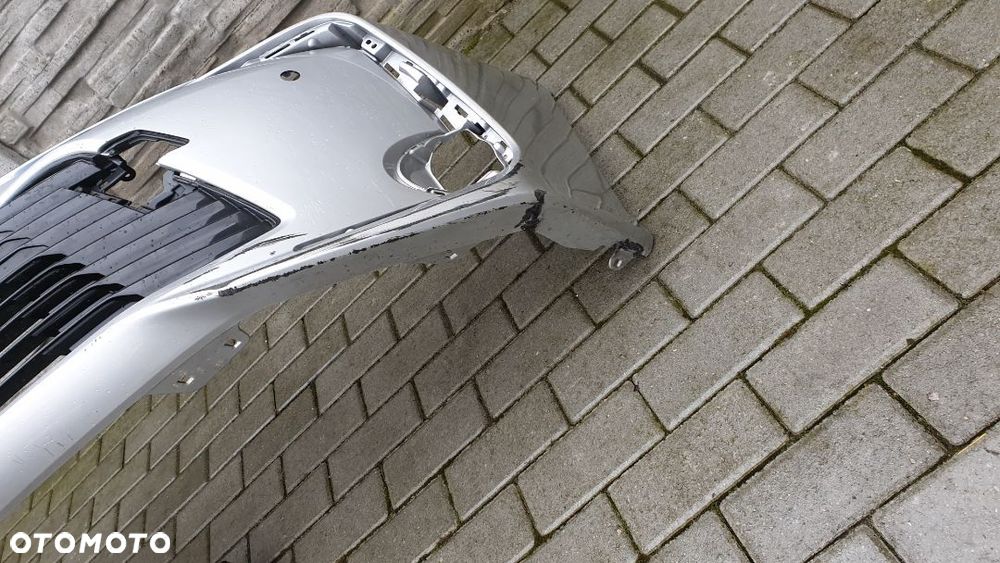 Zderzak Toyota Corolla XII E210 E21 sedan - 5