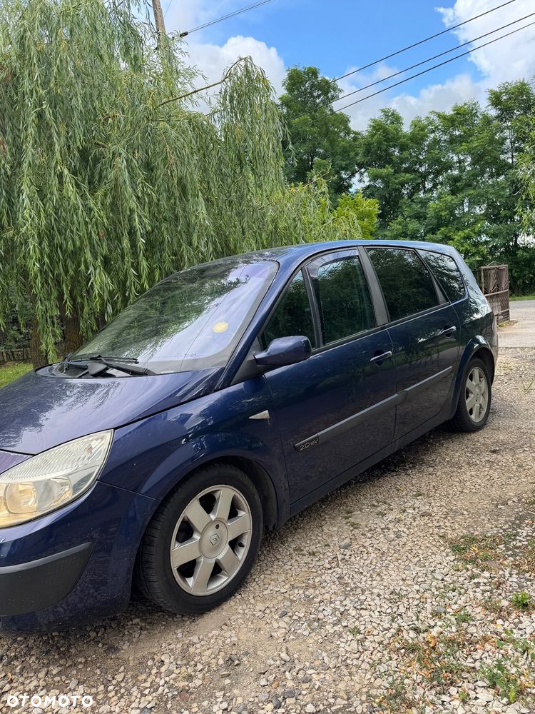 Renault Scenic - 4