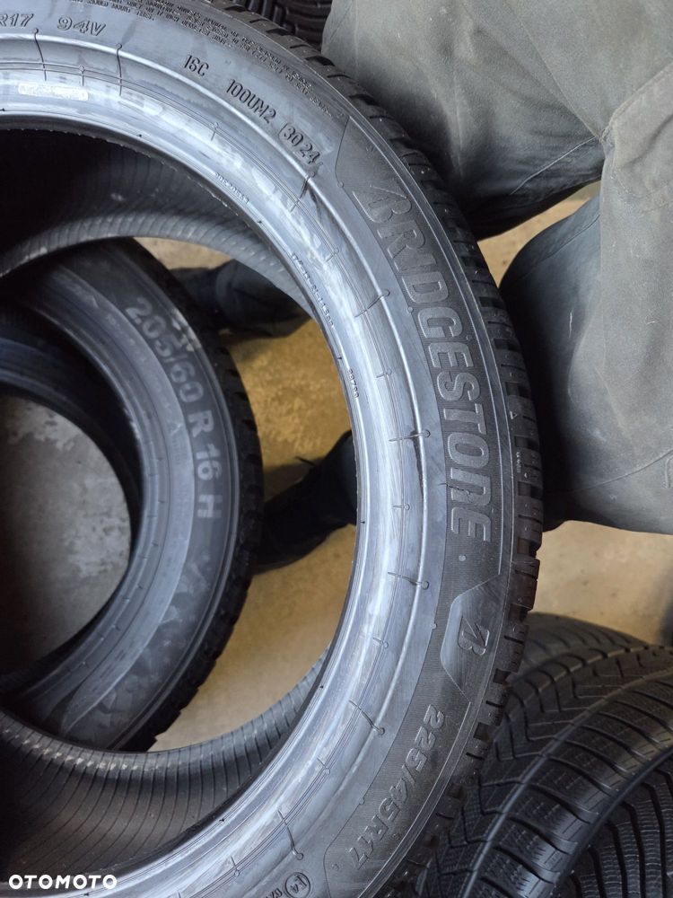 opony używane 225/45R17 Bridgestone BLIZZACK 6 Enliten - 5