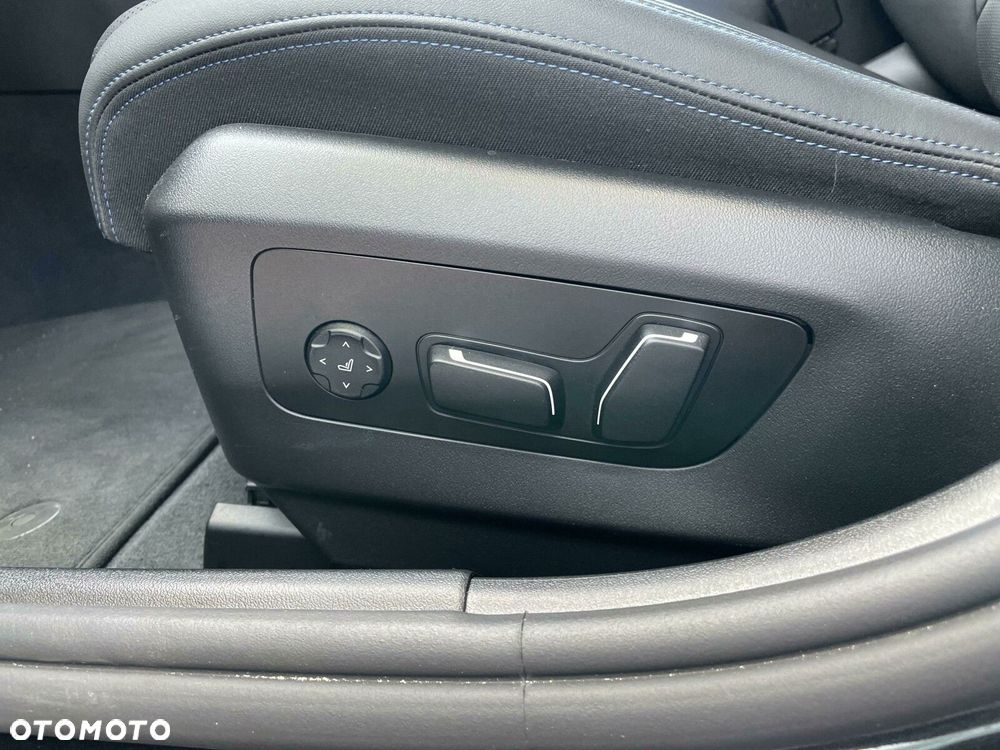 BMW Seria 5 520d xDrive mHEV M Sport - 23