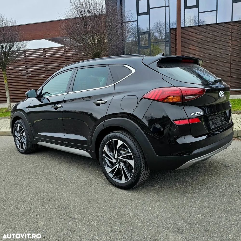 Hyundai Tucson 2.0 CRDI 4WD Automatik Premium - 6