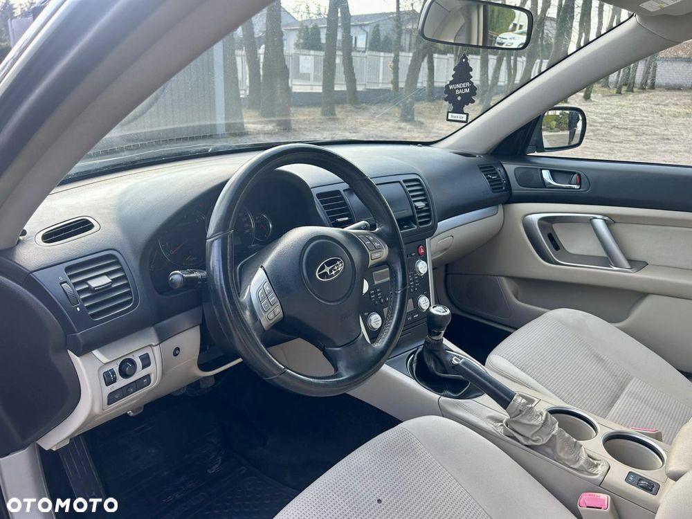 Subaru Legacy - 6