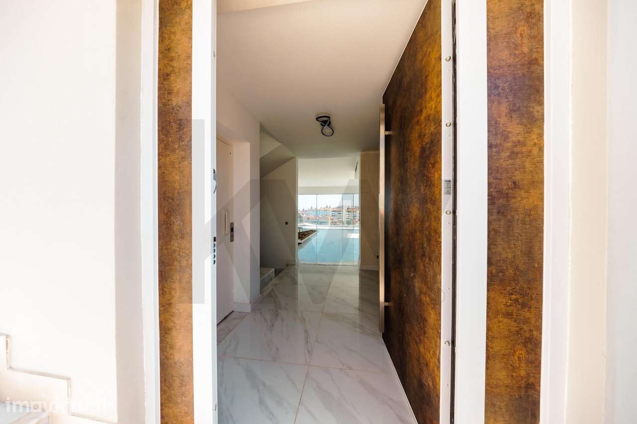 Moradia Contemporânea de Luxo com Vista Mar no Penedo, Cascais - Grande imagem: 5/56