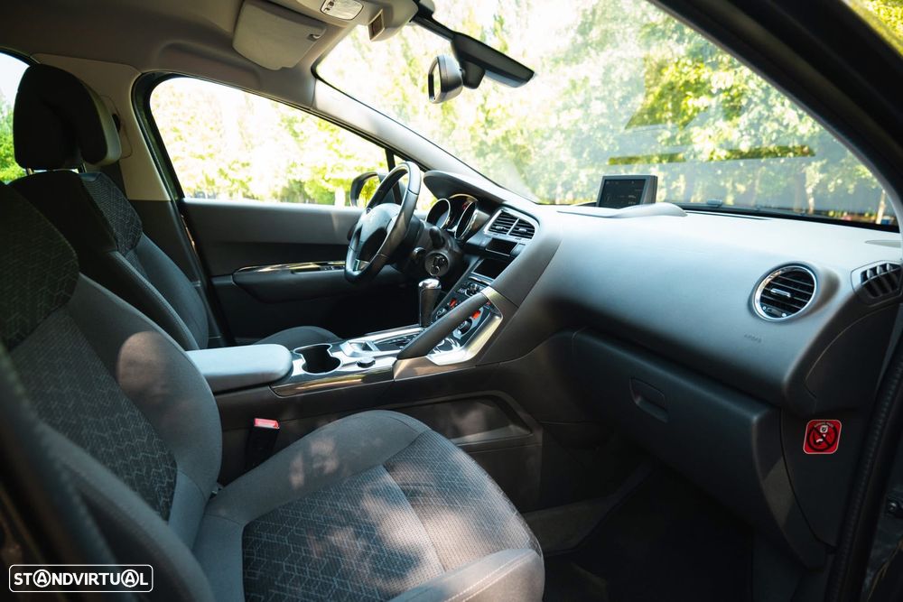 Peugeot 3008 1.6 BlueHDi Style EAT6 - 42