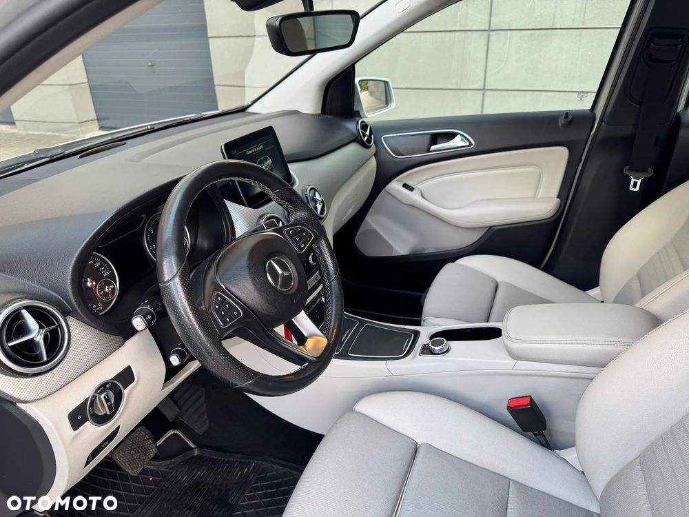 Mercedes-Benz Klasa B 180 (CDI) d 7G-DCT Style - 11