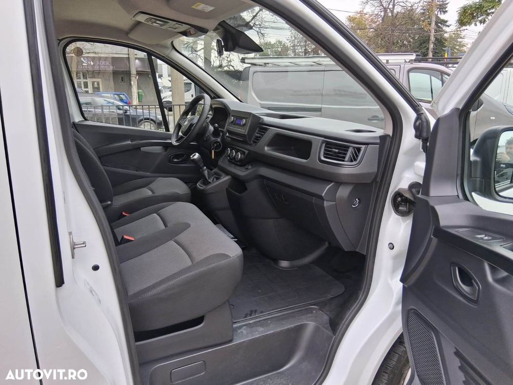 Renault Trafic - 13