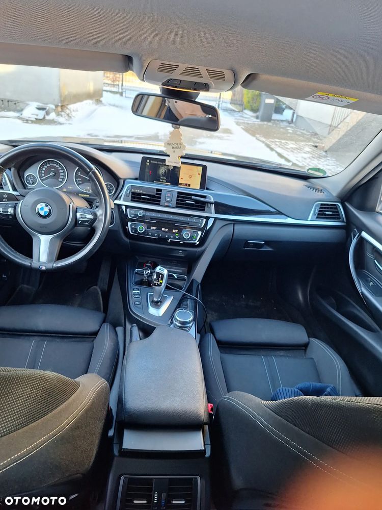 BMW Seria 3 320d Sport - 5