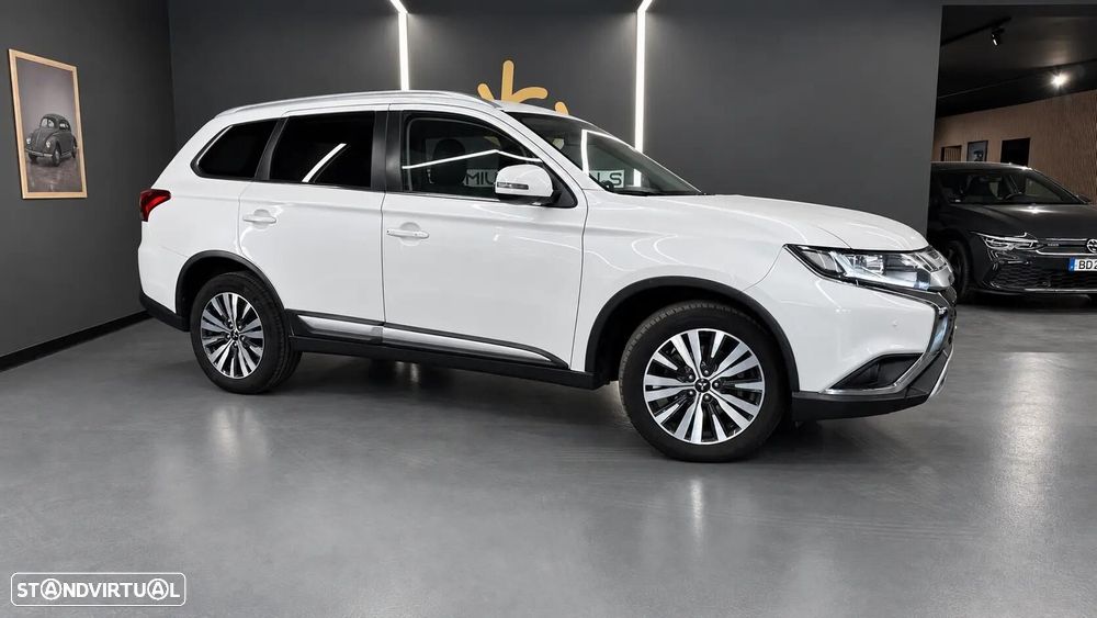 Mitsubishi Outlander 2.0 Kaiteki CVT - 20