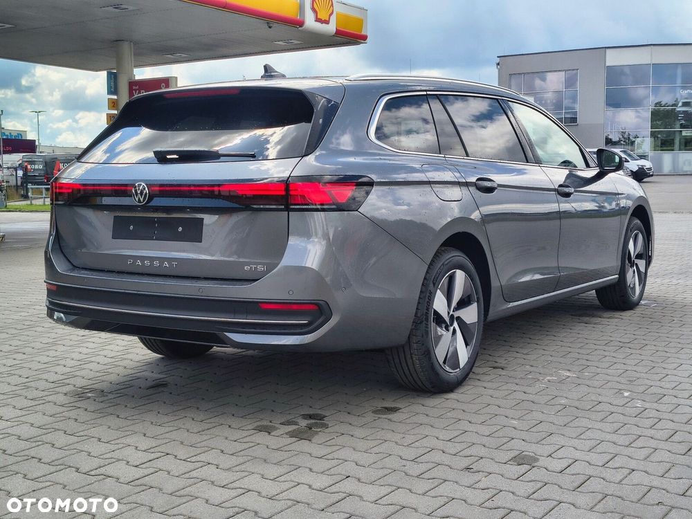 Volkswagen Passat - 6