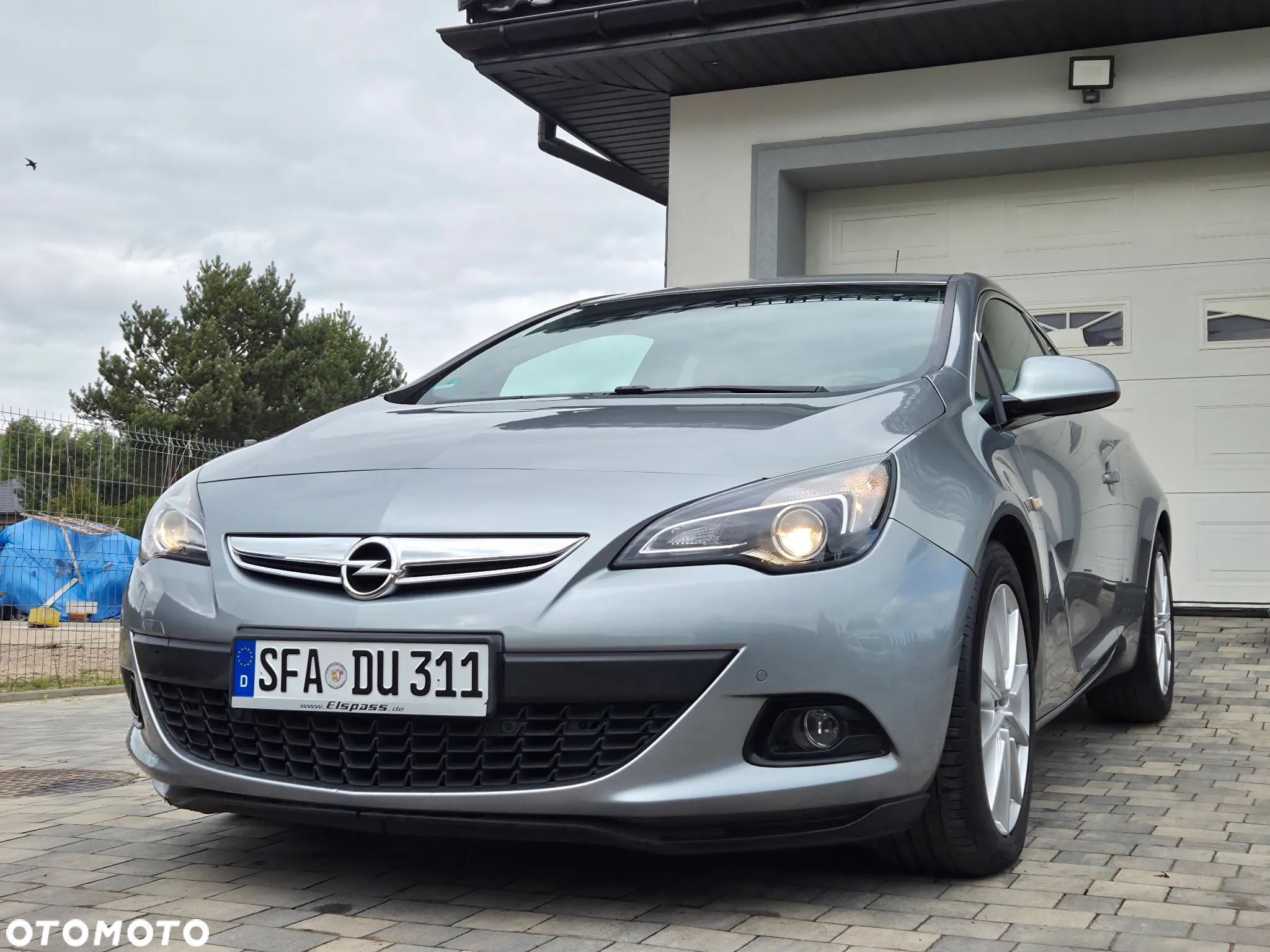 Opel Astra GTC 1.4 Turbo ecoFLEX Start/Stop - 10
