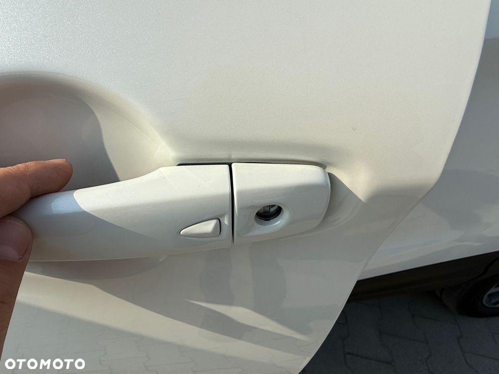 Nissan Qashqai 1.7 dCi Xtronic ALL-MODE 4x4i TEKNA - 9