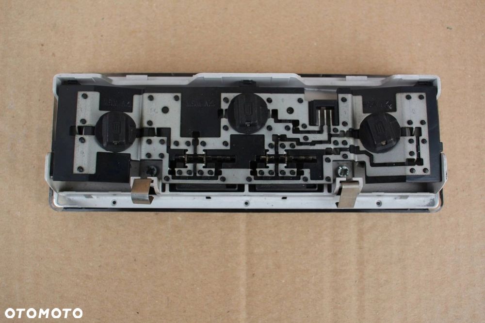 Lampka oświetlenia kabiny BMW E46 CZARNA m-pakiet 6901478 - 1