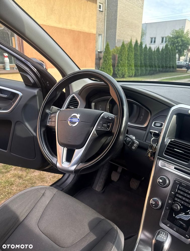 Volvo XC 60 - 6