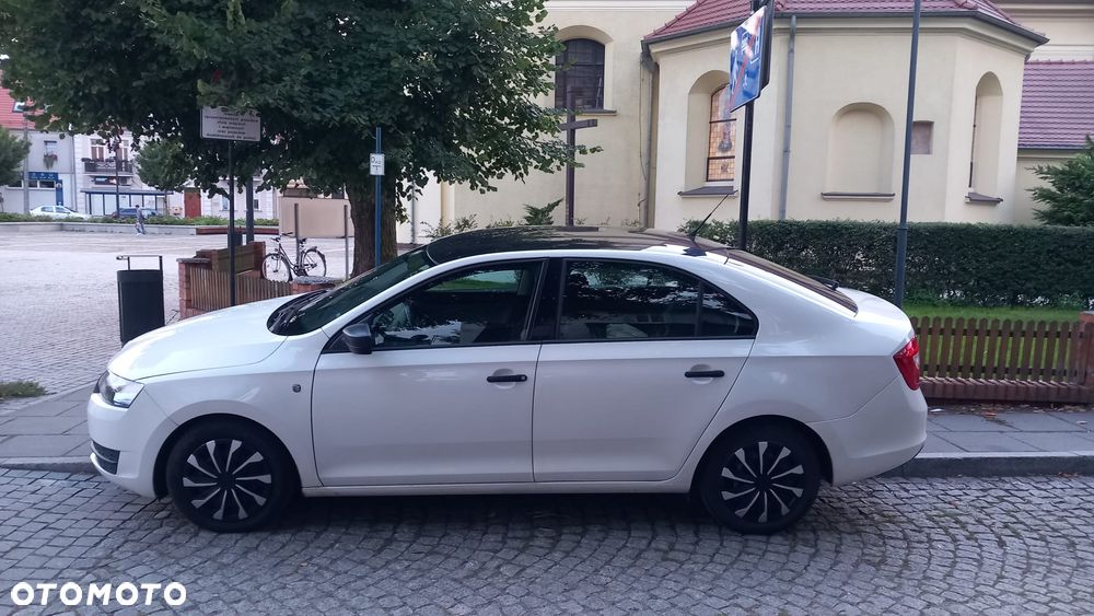 Skoda RAPID 1.6 TDI DPF Edition - 9