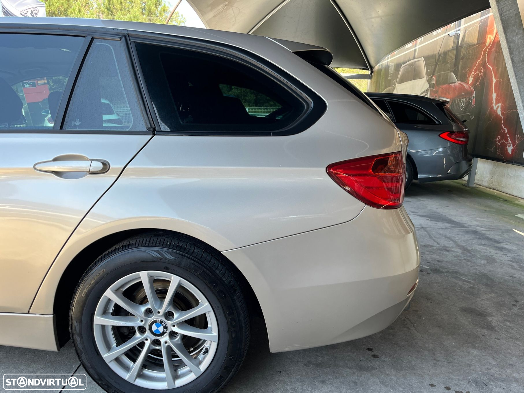 BMW 320 d Touring Auto - 10