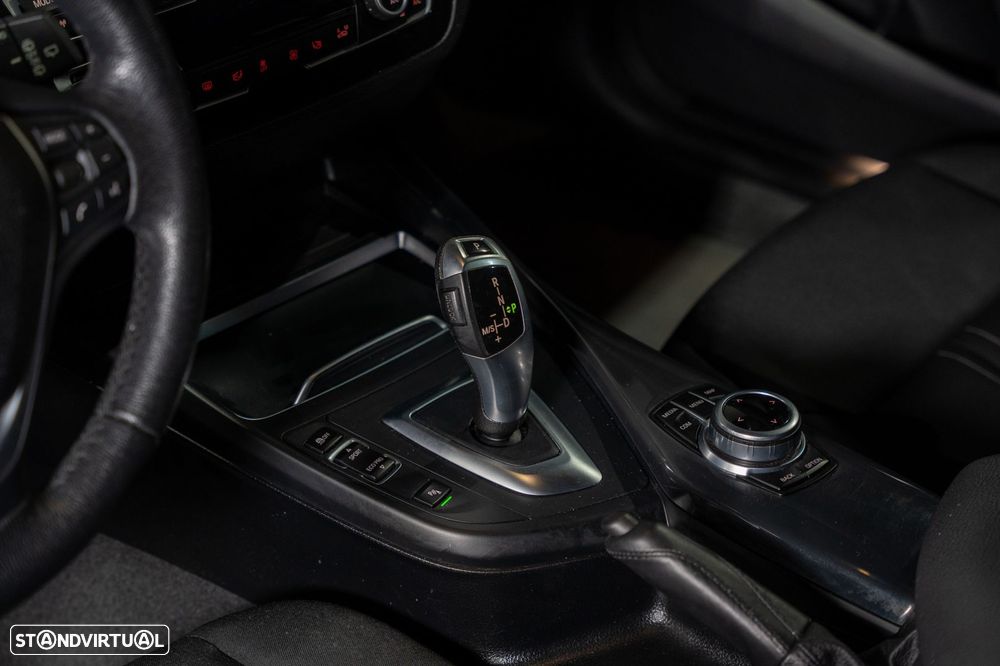 BMW 118 d Advantage Auto - 20