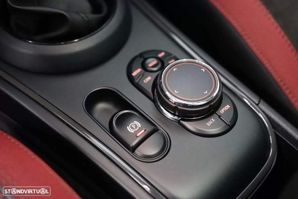 MINI Countryman Cooper SE ALL4 Auto - 25