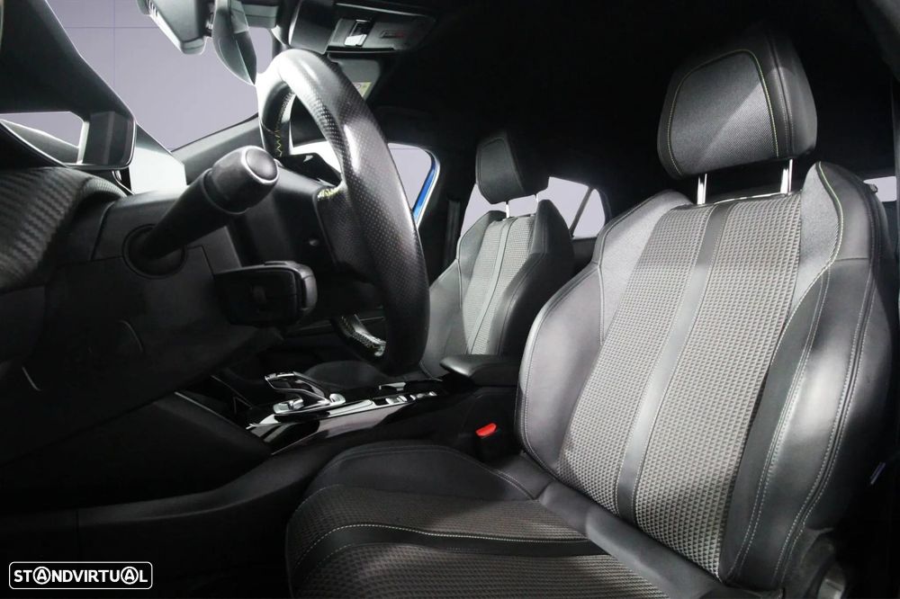 Peugeot e-2008 50 kWh GT - 9