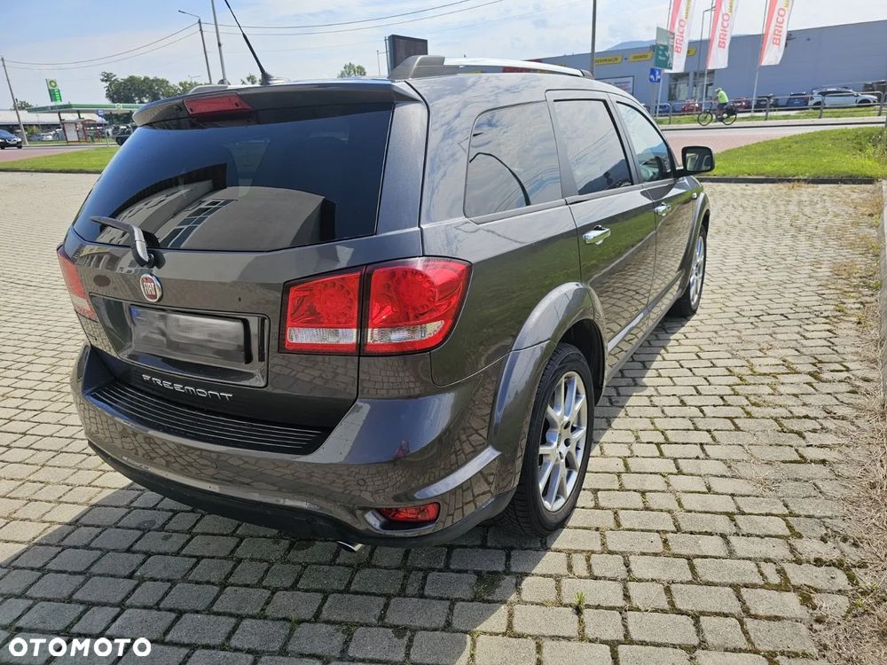 Fiat Freemont 2.0 Multijet 16V DPF Automatik Allrad Lounge - 3