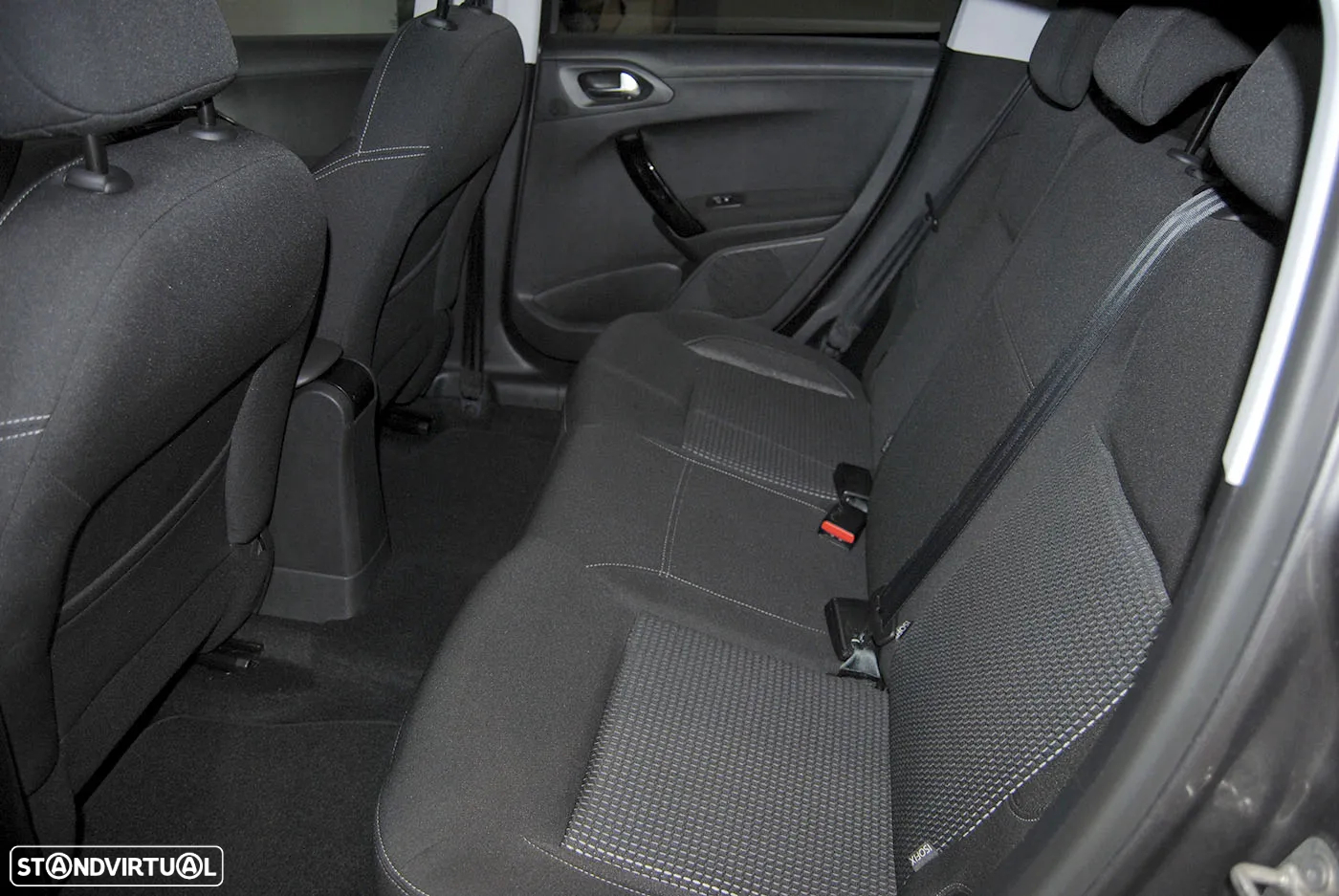 Peugeot 208 1.2 PureTech Allure - 15