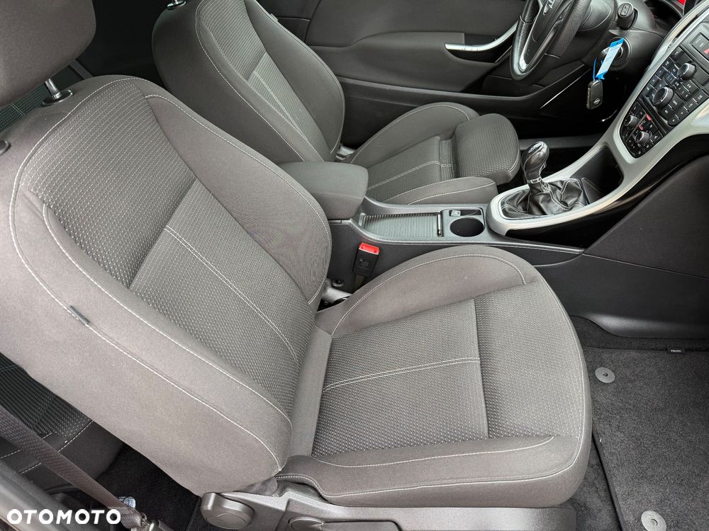 Opel Astra 1.6 Turbo Edition - 31
