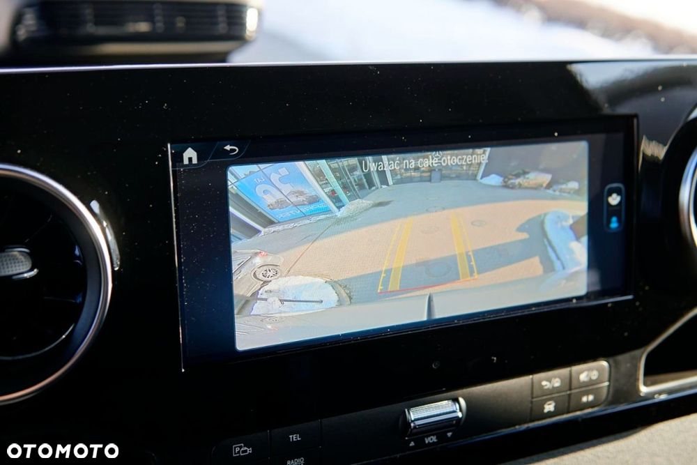 Mercedes-Benz Sprinter - 15