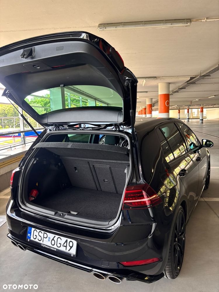 Volkswagen Golf - 26