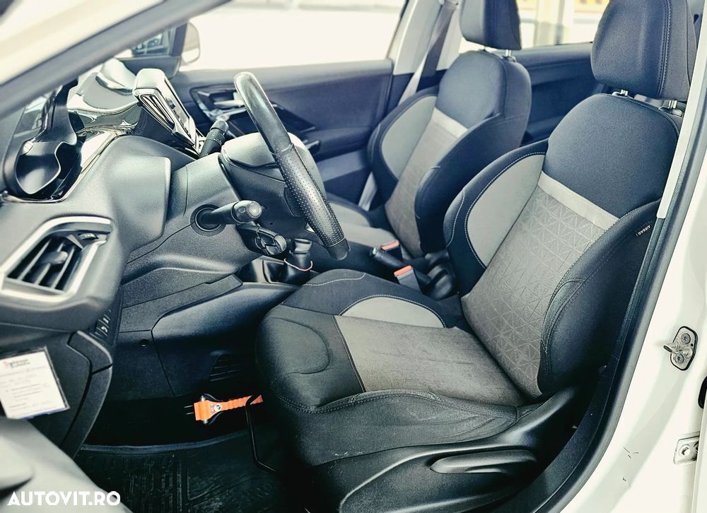 Peugeot 208 82 VTI Allure - 8