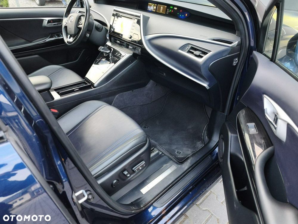 Toyota Mirai - 11