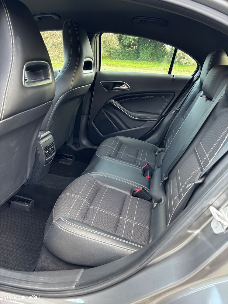 Mercedes-Benz A 180 d Aut. - 9