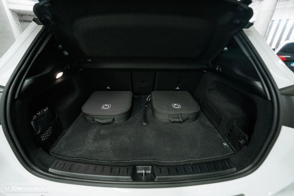 Mercedes-Benz EQA - 9